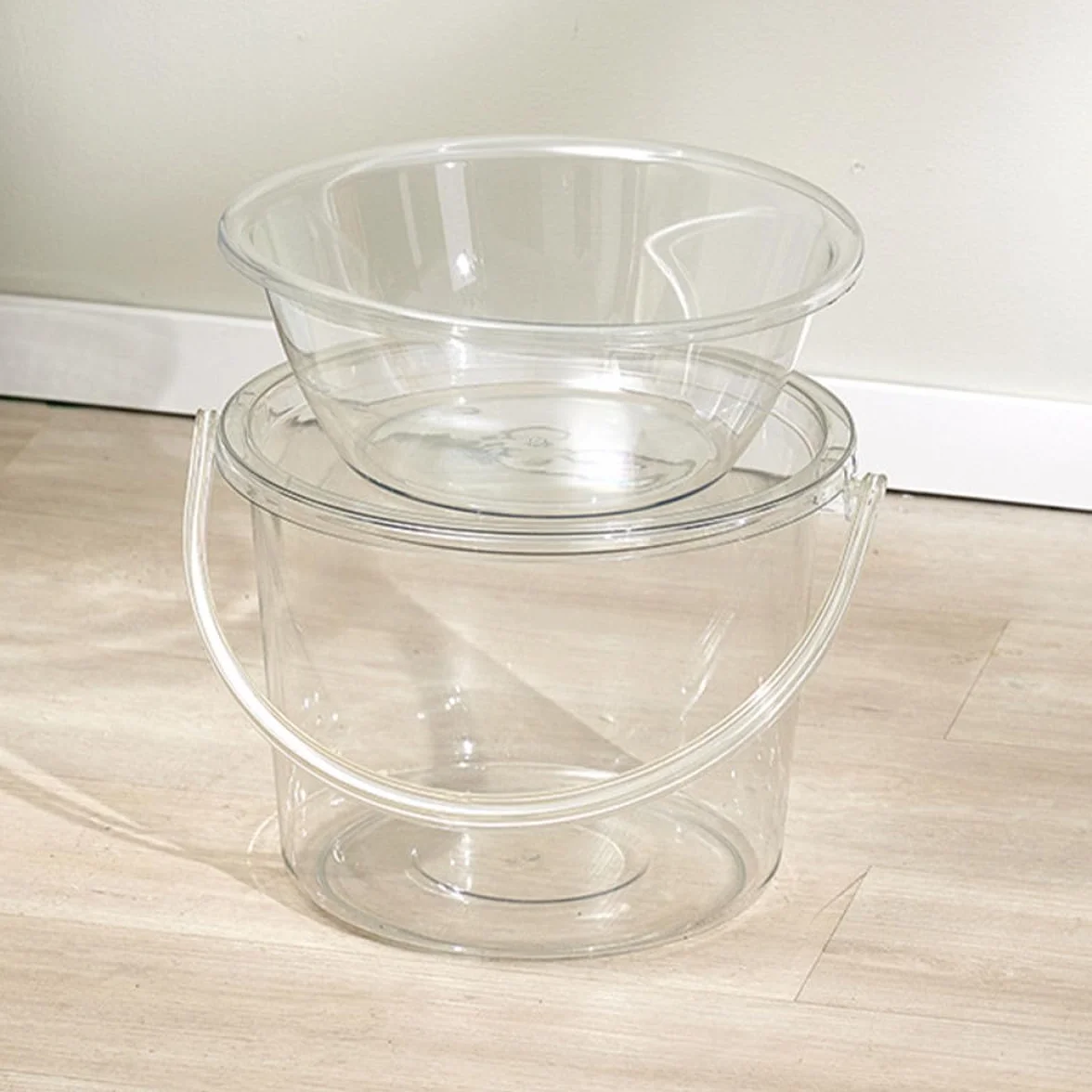 VALICLUD Juego de 2 Cubos de Plástico Transparentes Tapa, Cubo de Fregona Pequeño Asa, Lavabo Pequeño para Baño y Limpieza Doméstica, Cuenco para Lavarse la Cara y Lavar Pies,
