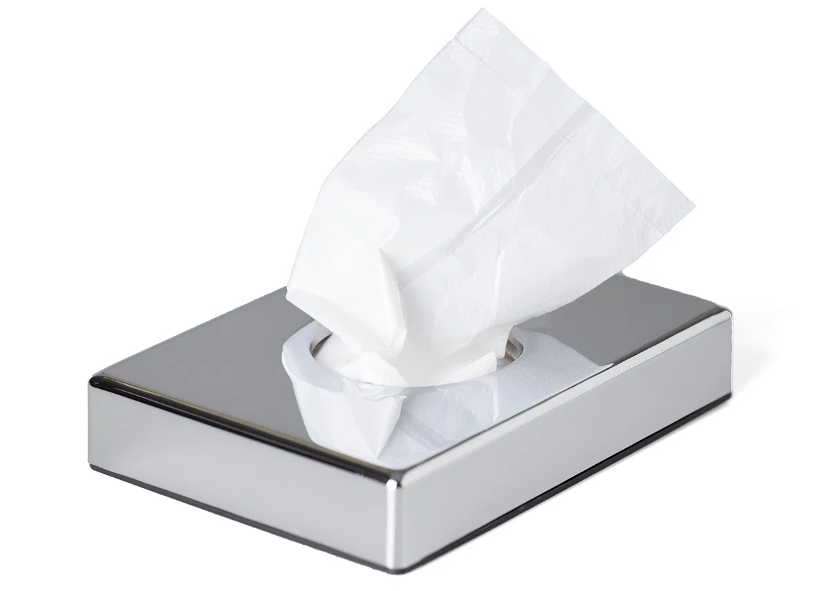 Juego sanitario: contiene 1 dispensador de cromo y bolsas sanitarias (5 cajas x 25 bolsas).